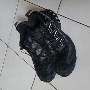 Salomon XA PRO 3D trail running shoes